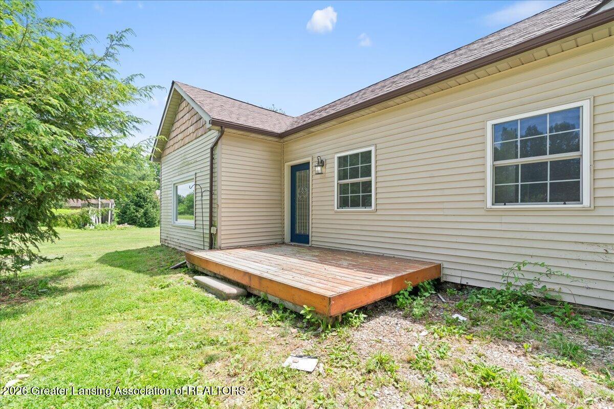 5136 Bell Oak Road East Webberville, MI 48892 - Photo 4 of 30 04-Media Jett - 23