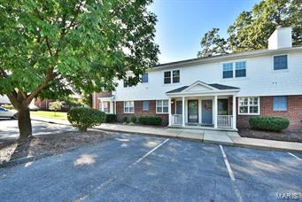 9170 Eager Road St. Louis, MO 63144 - Photo 3 of 45 Gallery Image 3
