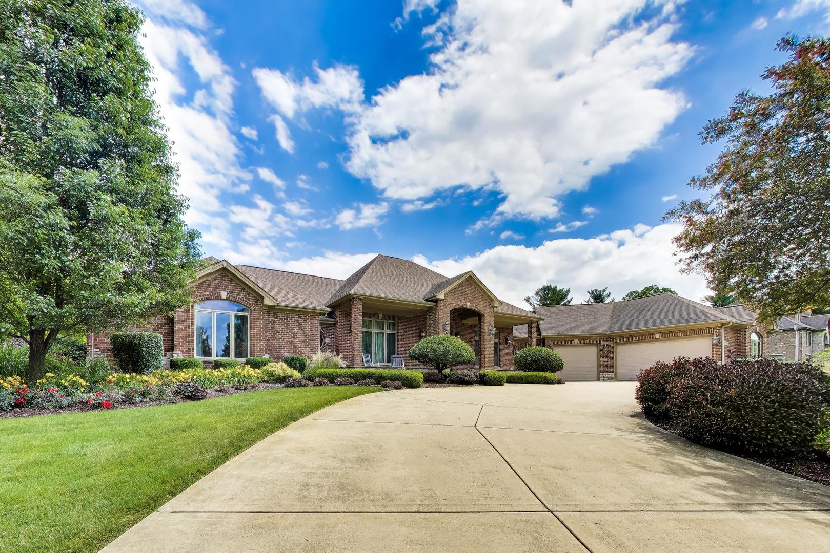 31 Prairie Lane Wayne, IL 60184 - Photo 3 of 48