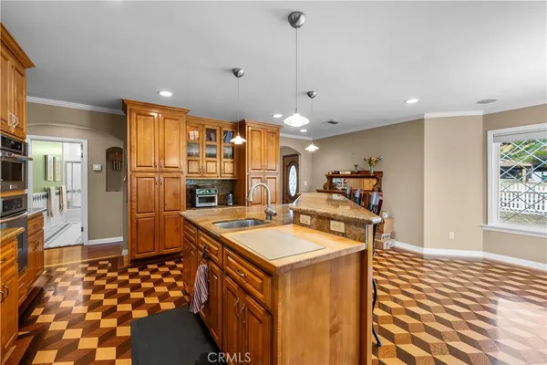 $999,999 | 10053 Stonehurst Avenue, Sun Valley, CA 91352