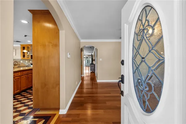 $999,999 | 10053 Stonehurst Avenue, Sun Valley, CA 91352