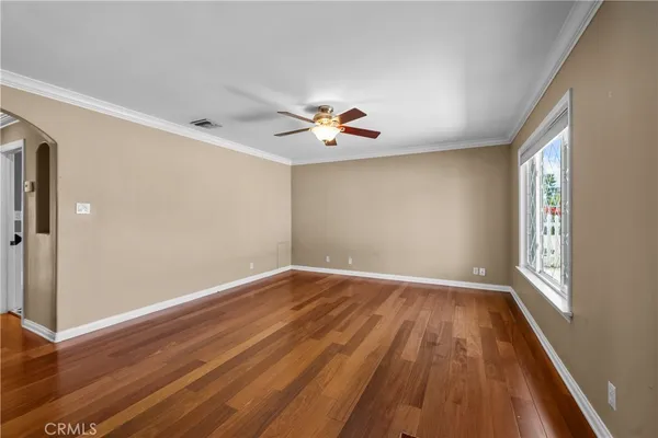 $999,999 | 10053 Stonehurst Avenue, Sun Valley, CA 91352