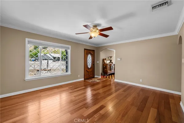 $999,999 | 10053 Stonehurst Avenue, Sun Valley, CA 91352