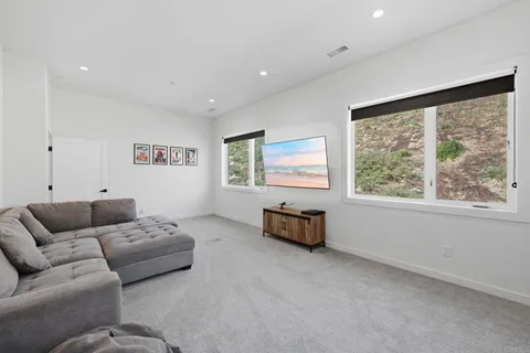 $1,698,747 | 4407 Ramona Drive, Fallbrook, CA 92028