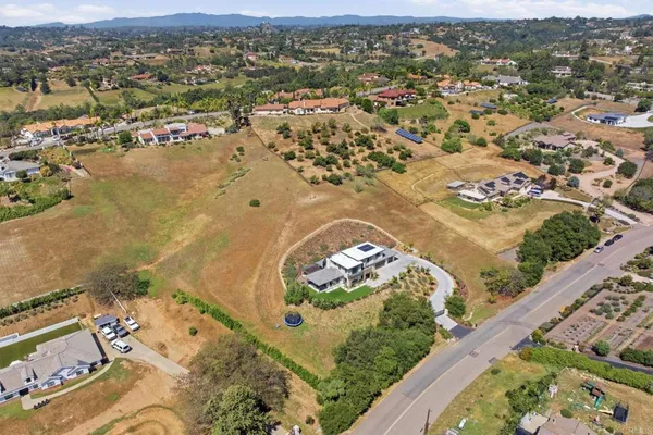 $1,748,747 | 4407 Ramona Drive, Fallbrook, CA 92028