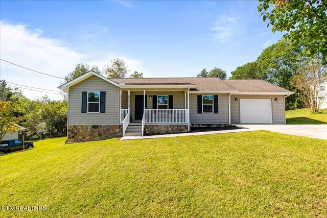 $315,000 | 112 Margaret Lane, Jacksboro, TN 37757