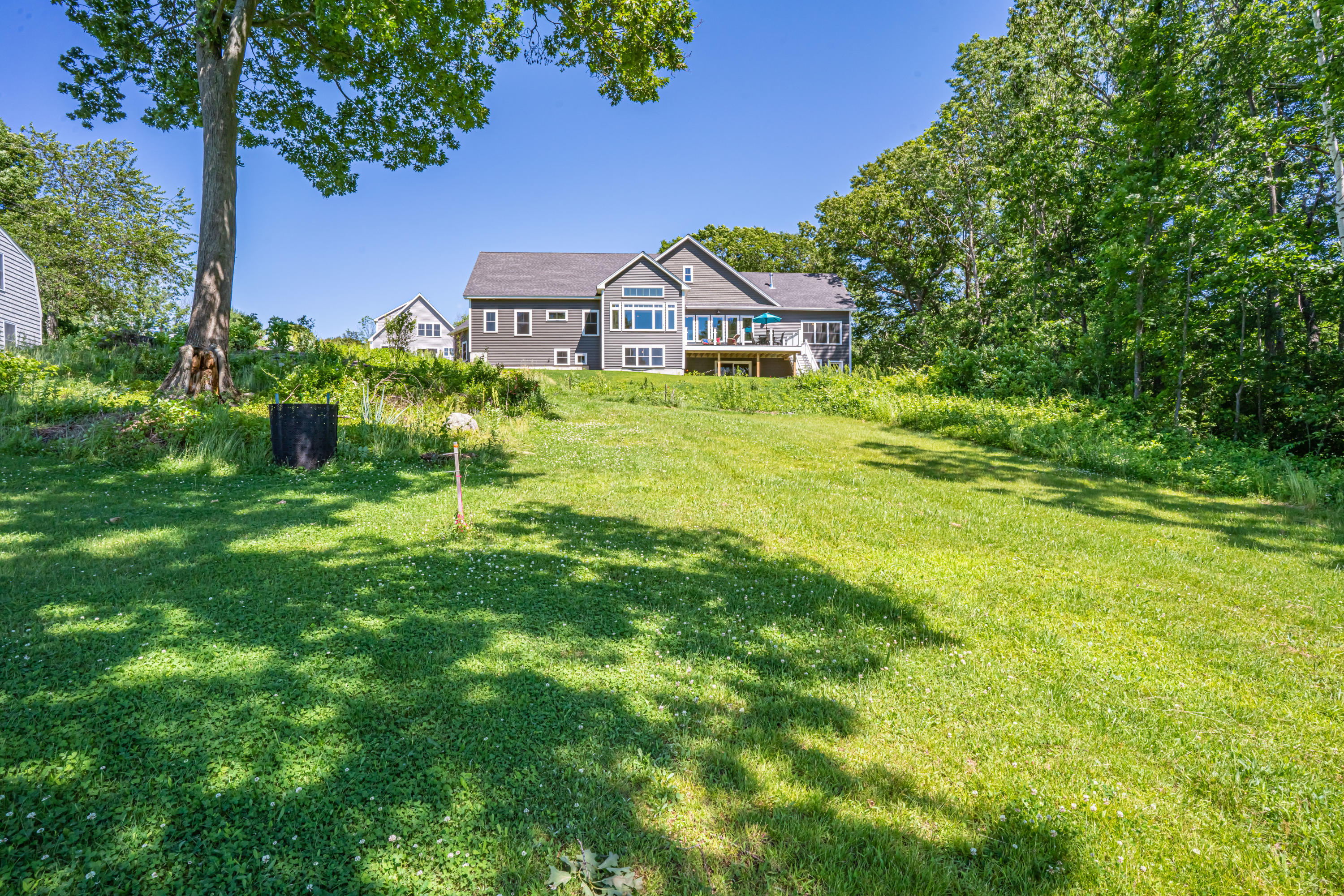 23 Hiltons Run Kittery Point, ME 03905 - Photo 47 of 50 Sprawling lawn and house view