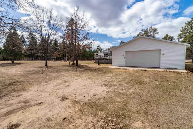 $381,000 | N10368 Queens Way, Necedah, WI 54646