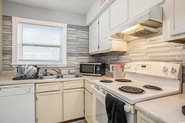 $174,900 | 601 38th Avenue North, Unit E2, Myrtle Beach, SC 29577