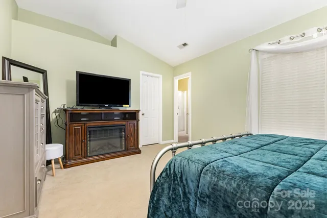 $330,000 | 16677 Commons Creek Drive, Charlotte, NC 28277