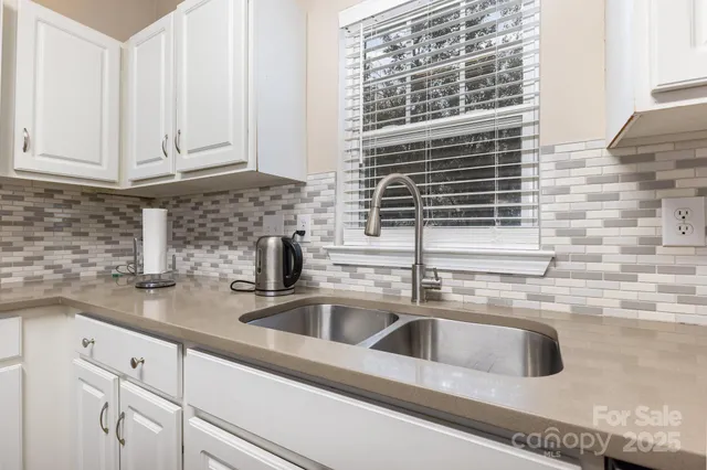 $330,000 | 16677 Commons Creek Drive, Charlotte, NC 28277