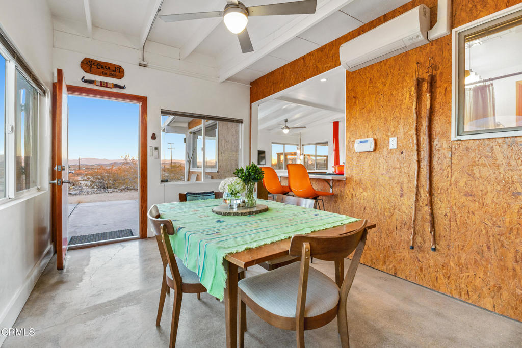 66336 Brant Crossing Road Joshua Tree, CA 92252 - Photo 8 of 27 Dining Space