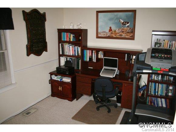 4 Bramblewood Road, Unit 3 Arden, NC 28704 - Photo 7 of 10 Gallery Image 7