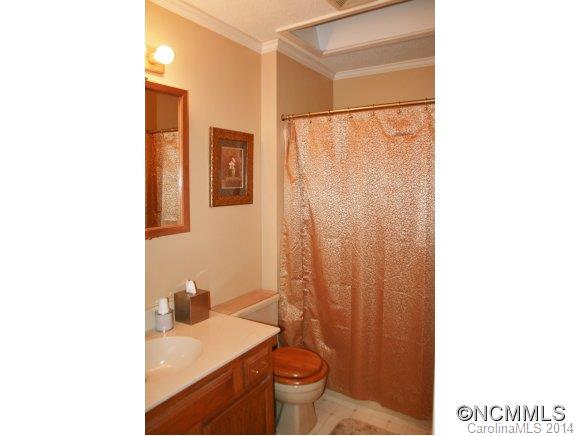 4 Bramblewood Road, Unit 3 Arden, NC 28704 - Photo 8 of 10 Gallery Image 8