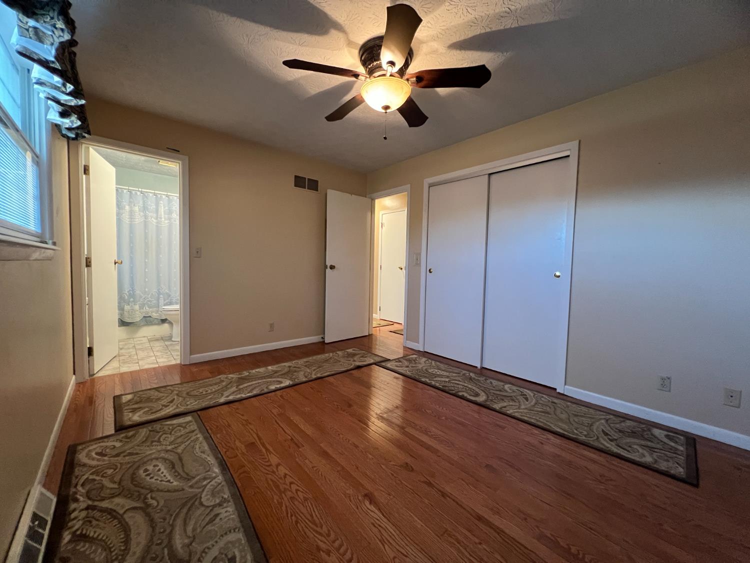 21090 Georgetown Road Lawrenceburg, IN 47025 - Photo 17 of 31