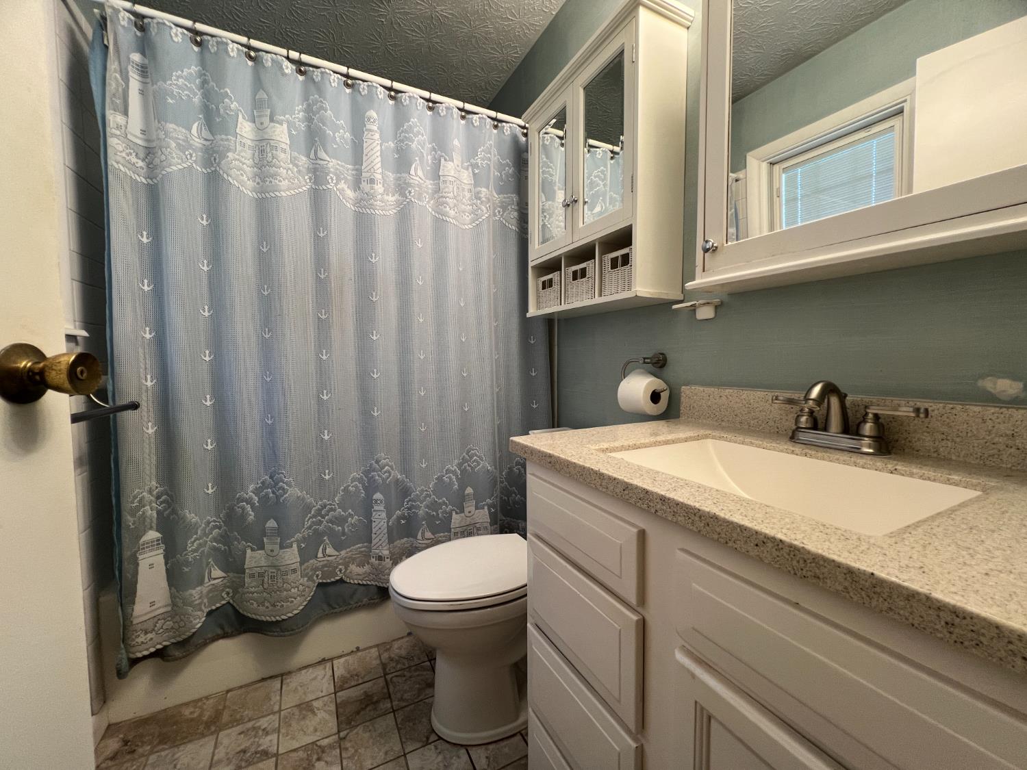 21090 Georgetown Road Lawrenceburg, IN 47025 - Photo 18 of 31