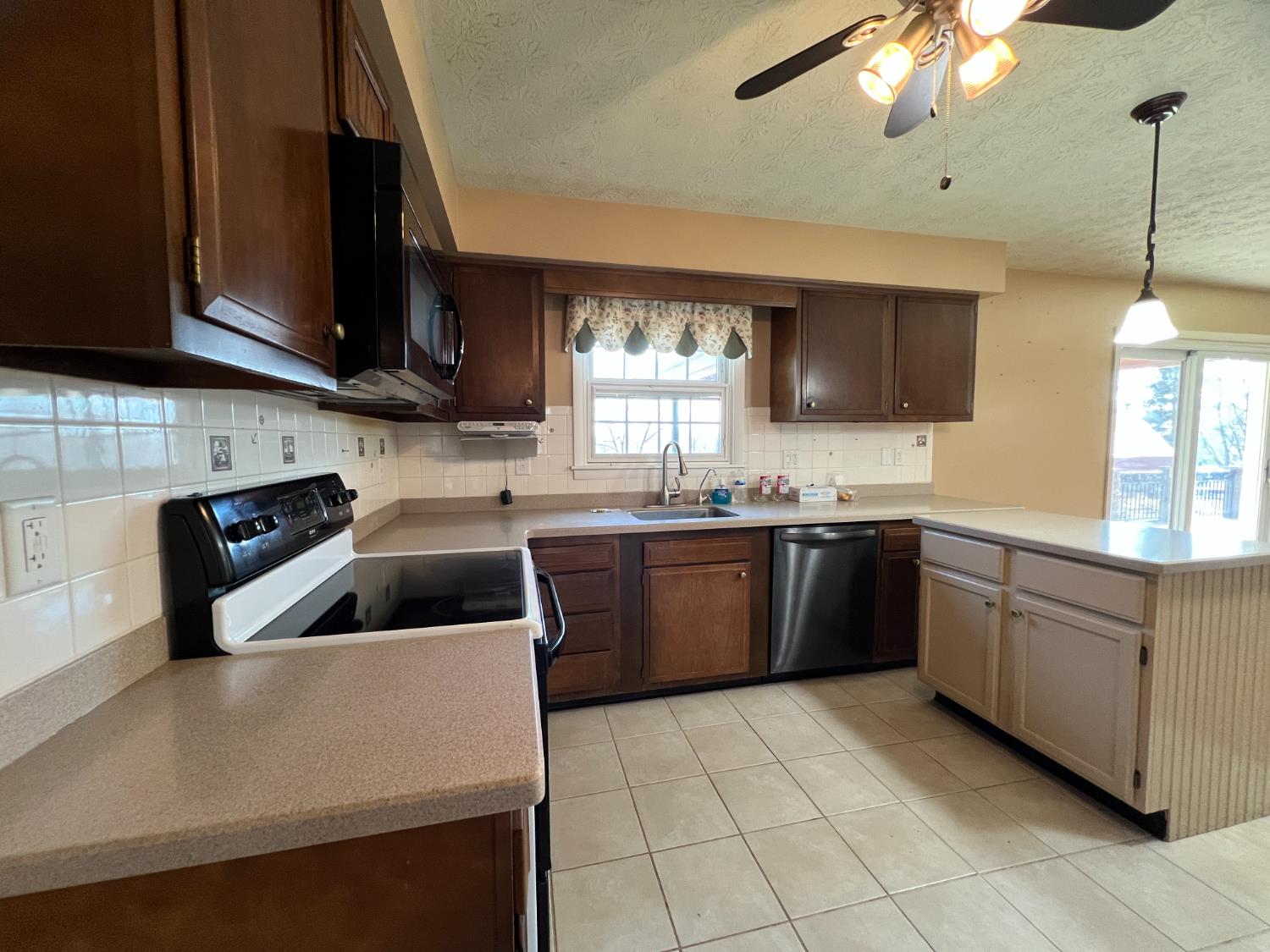 21090 Georgetown Road Lawrenceburg, IN 47025 - Photo 19 of 31