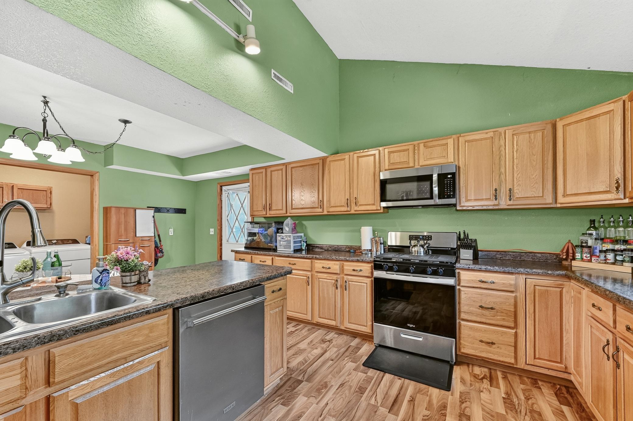 313 Cherry Street Mazeppa, MN 55956 - Photo 6 of 33