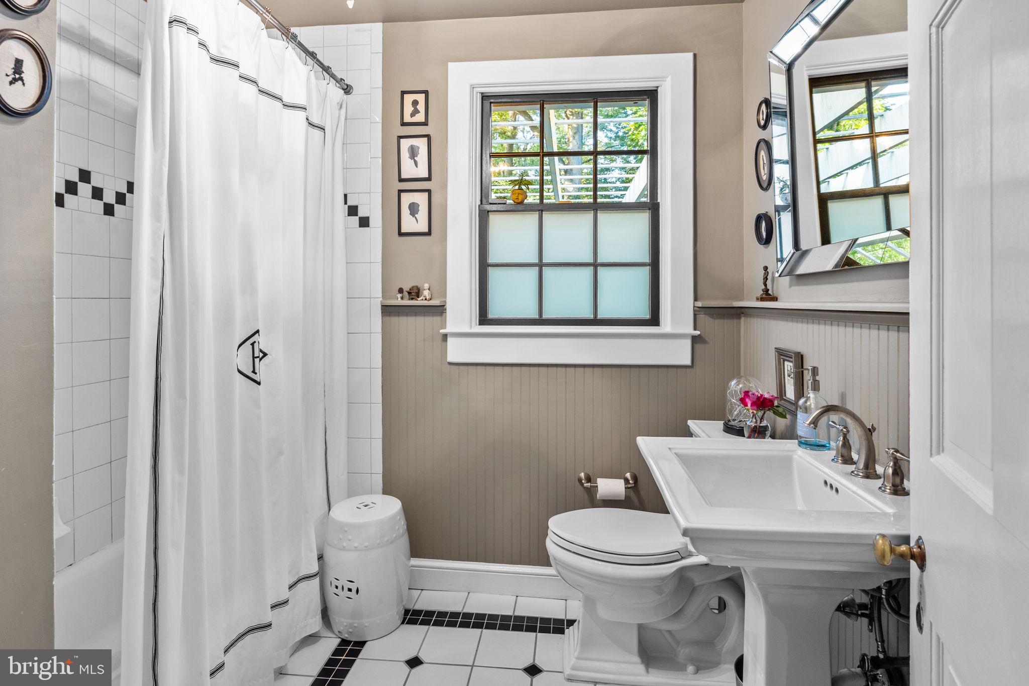 1108 Evergreen Road Yardley, PA 19067 - Photo 23 of 46 Gallery Image 23