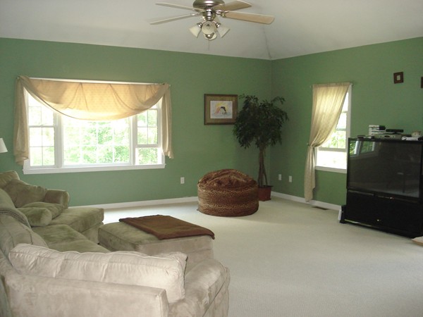 7 Rich Road Milford, MA 01757 - Photo 8 of 22 Gallery Image 8