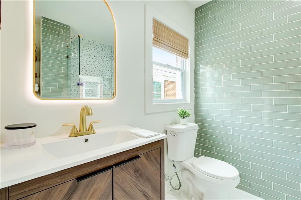 1747 Cascade Terrace Southwest Atlanta, GA 30311 - Photo 26 of 43