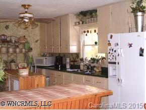 190 Rattlesnake Branch Road Canton, NC 28716 - Photo 5 of 9 a view of a living room
