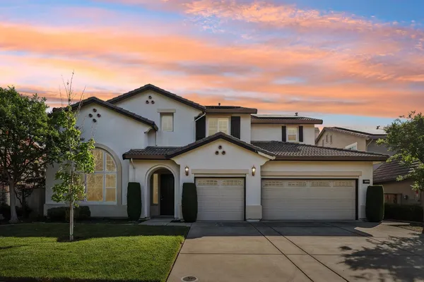 $950,000 | 716 Chesterfield Way, Rocklin, CA 95765