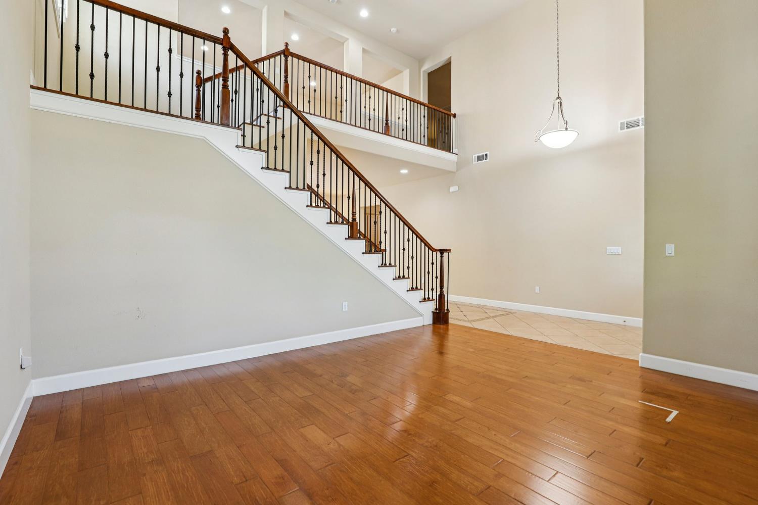 716 Chesterfield Way Rocklin, CA 95765 - Photo 11 of 80