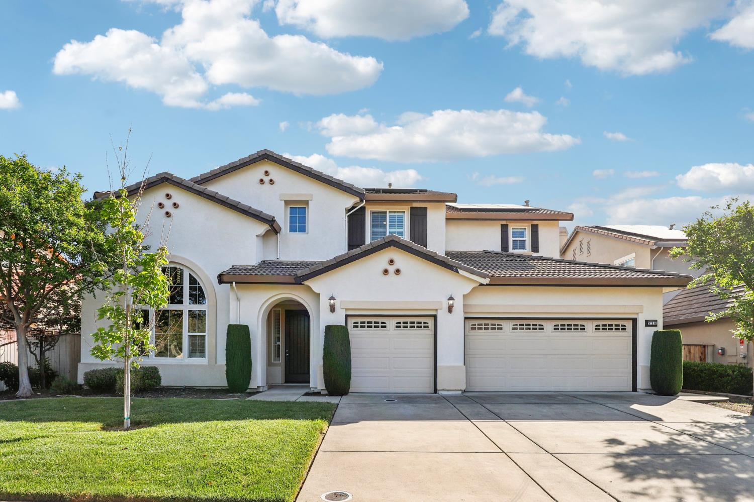 716 Chesterfield Way Rocklin, CA 95765 - Photo 2 of 80