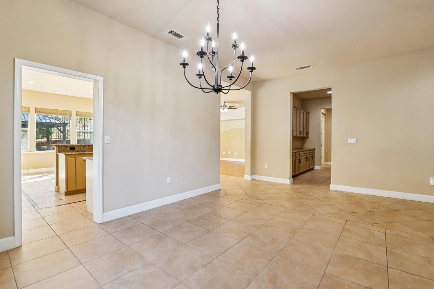716 Chesterfield Way Rocklin, CA 95765 - Photo 25 of 80