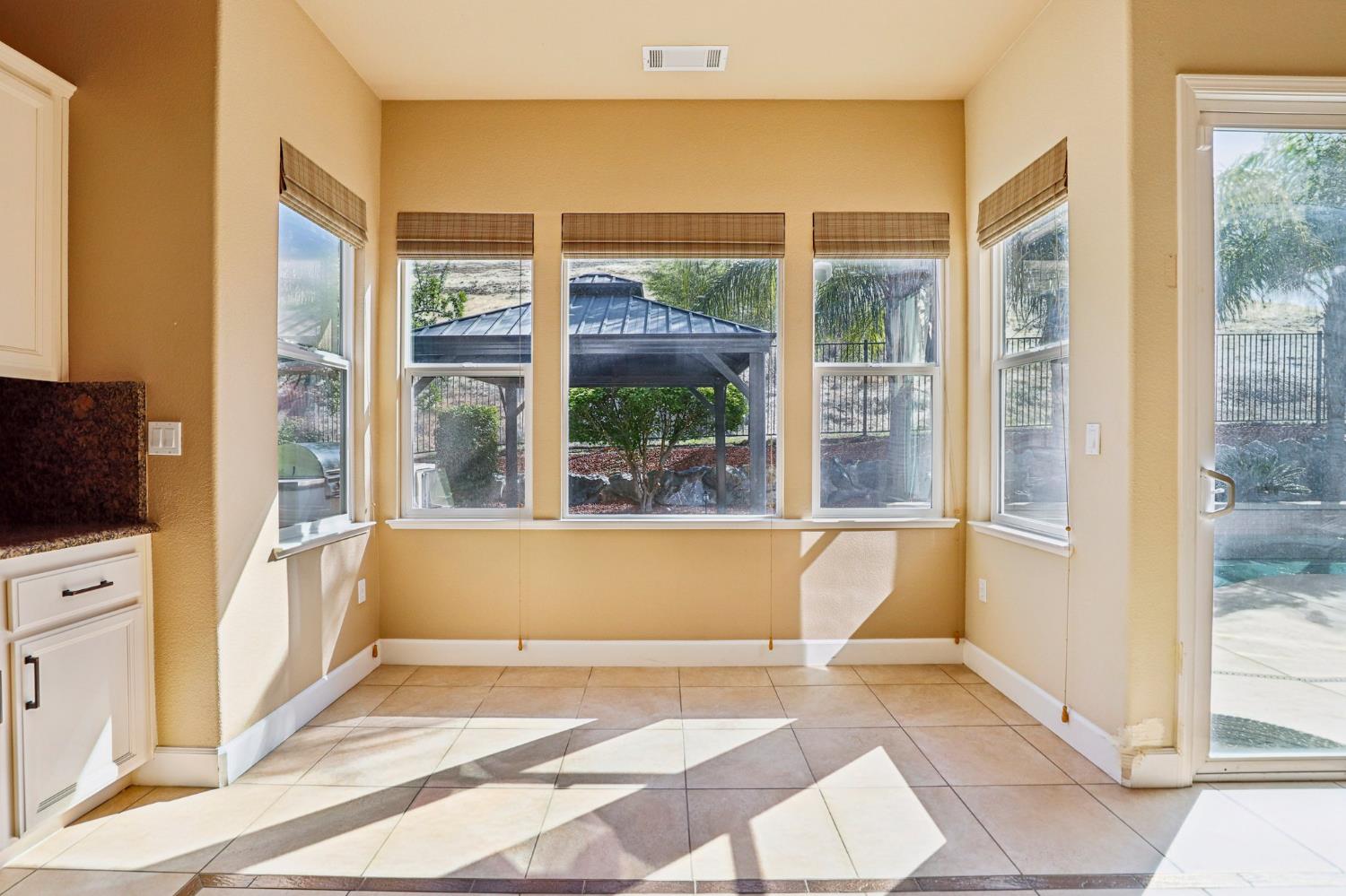 716 Chesterfield Way Rocklin, CA 95765 - Photo 28 of 80