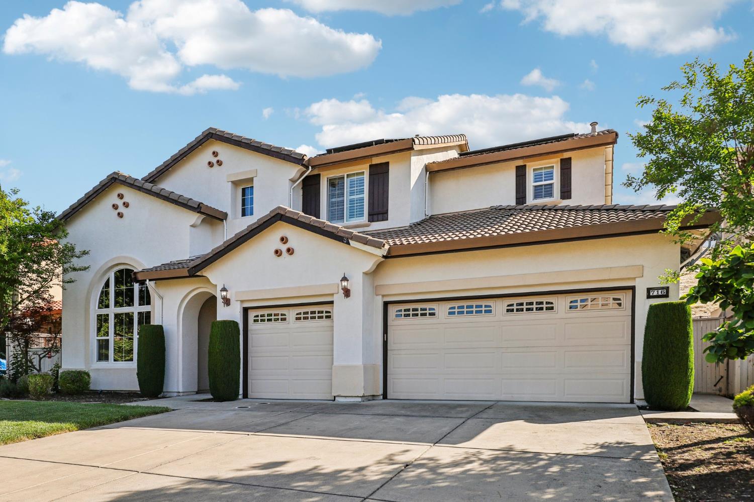 716 Chesterfield Way Rocklin, CA 95765 - Photo 5 of 80