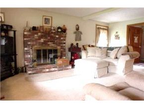 37 Sherwood Road Londonderry, NH 03053 - Photo 7 of 9 Gallery Image 7