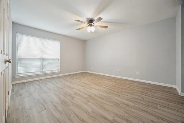 $1,700 | 5005 Georgi Lane, Unit 36, Houston, TX 77092
