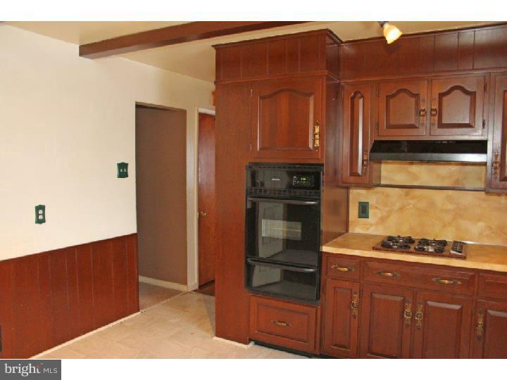 1022 Whitner Road Reading, PA 19605 - Photo 12 of 25