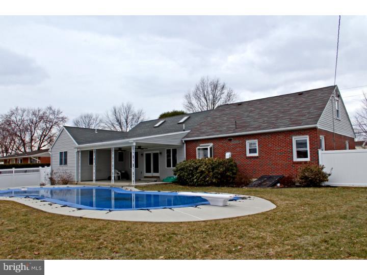 1022 Whitner Road Reading, PA 19605 - Photo 3 of 25
