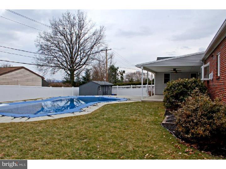 1022 Whitner Road Reading, PA 19605 - Photo 4 of 25