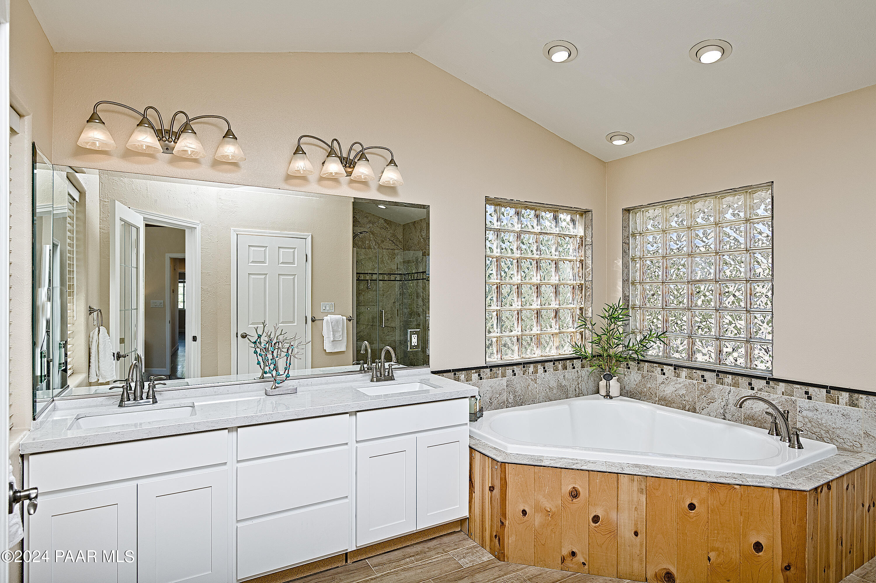 4860 West Stazenski Road Prescott, AZ 86305 - Photo 26 of 67 MainBR_Bath
