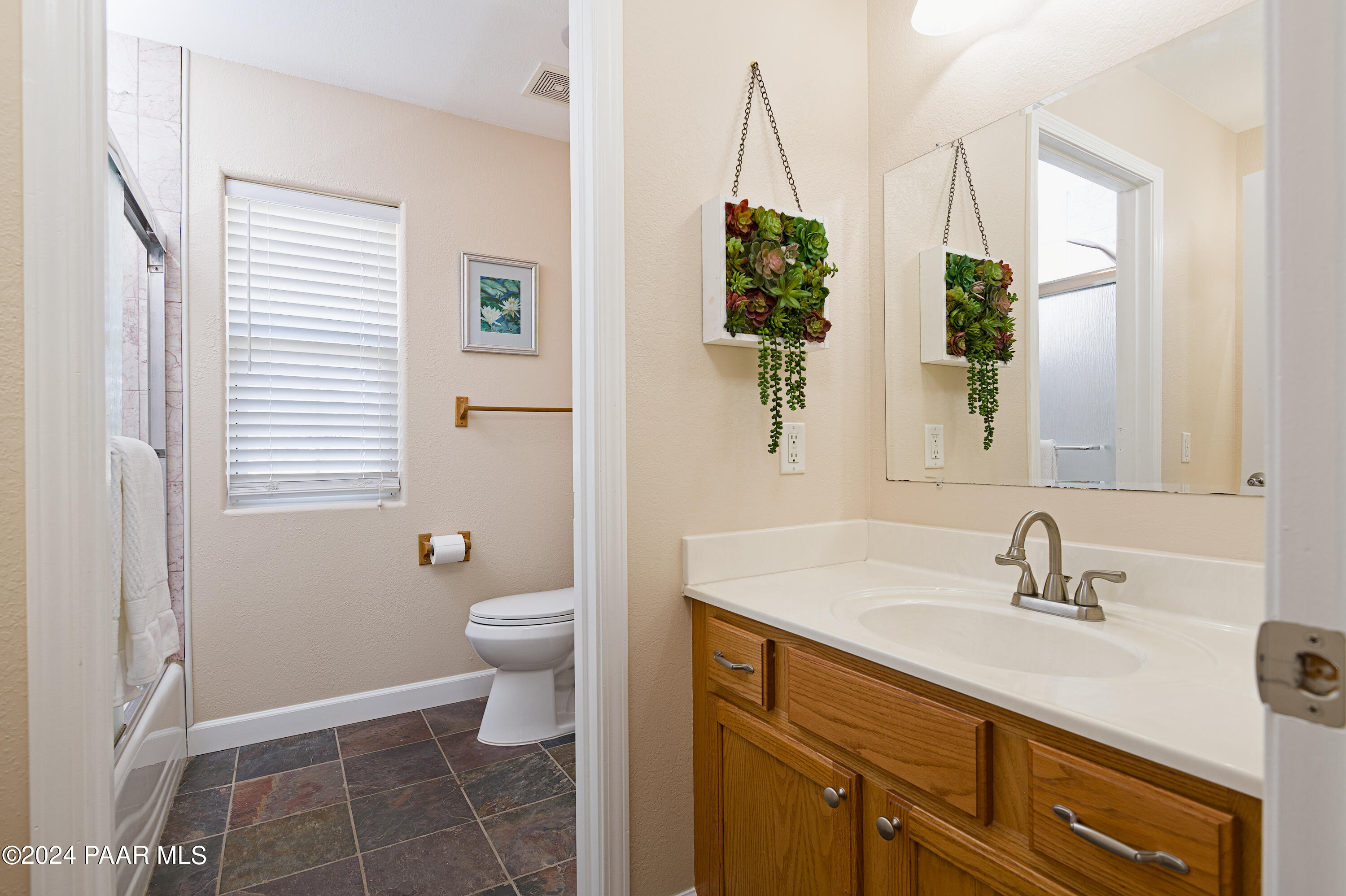 4860 West Stazenski Road Prescott, AZ 86305 - Photo 31 of 67 upstairs bath