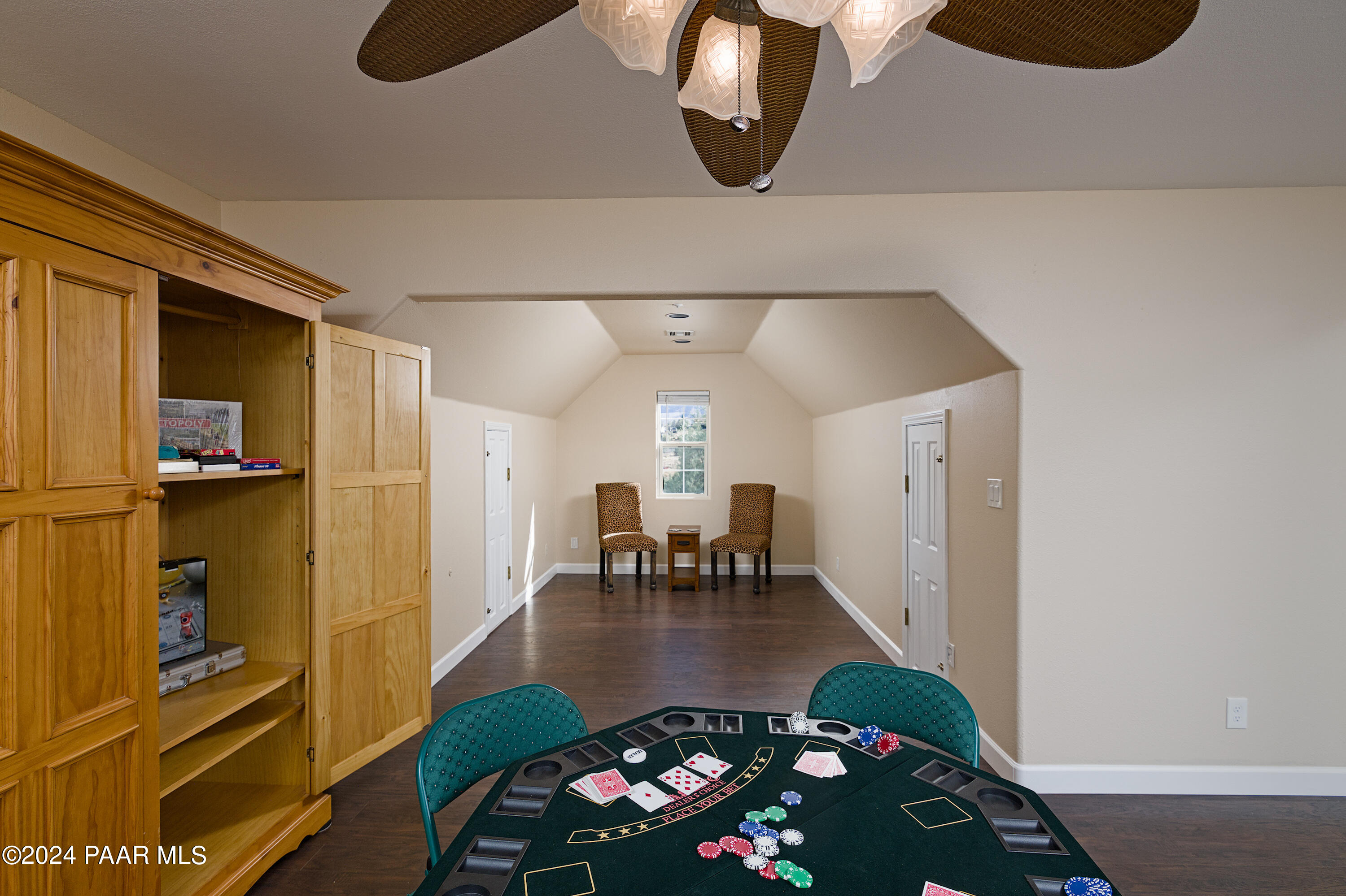 4860 West Stazenski Road Prescott, AZ 86305 - Photo 37 of 67 a living room with furniture and a table