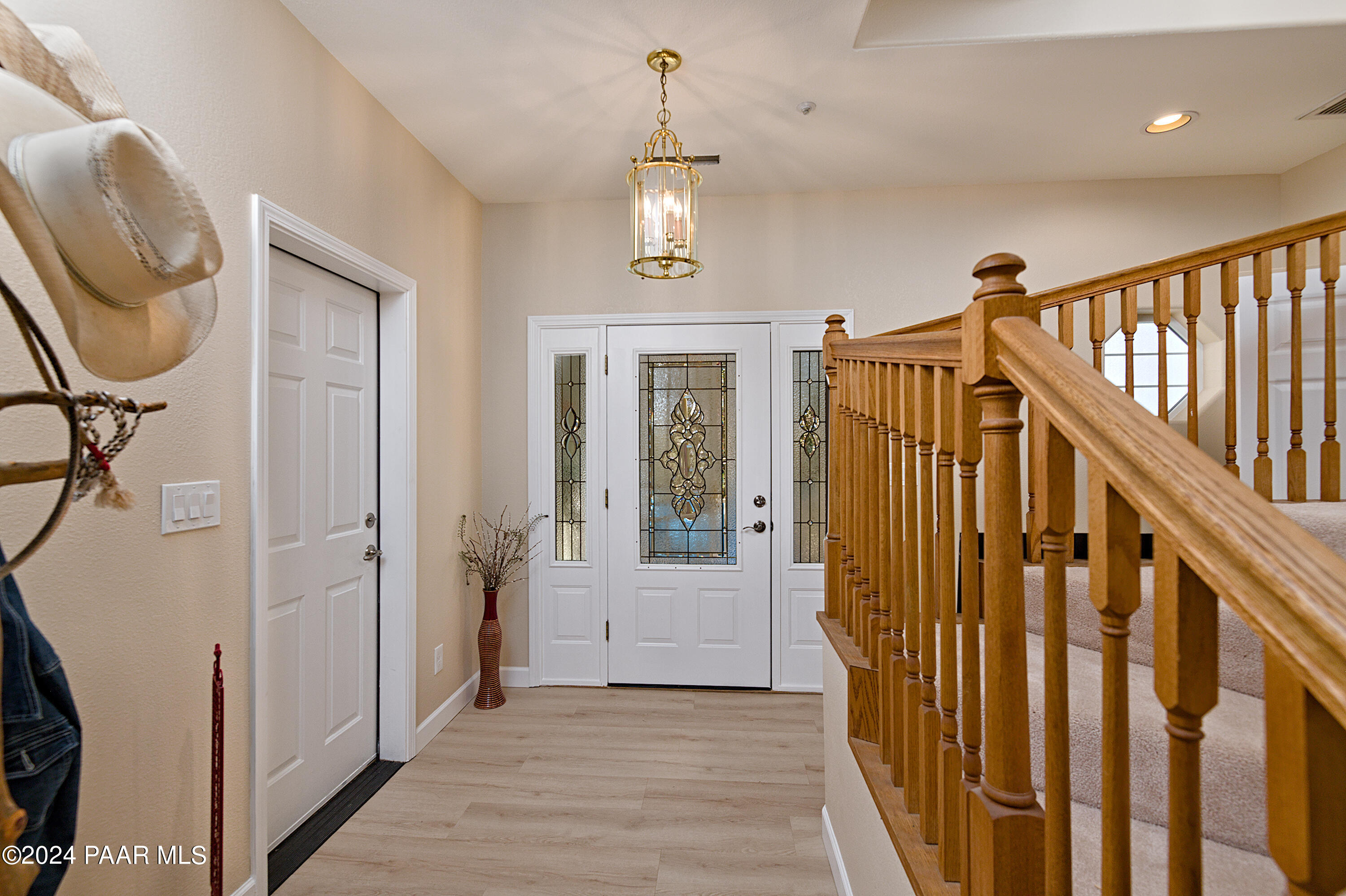 4860 West Stazenski Road Prescott, AZ 86305 - Photo 6 of 67 Entryway