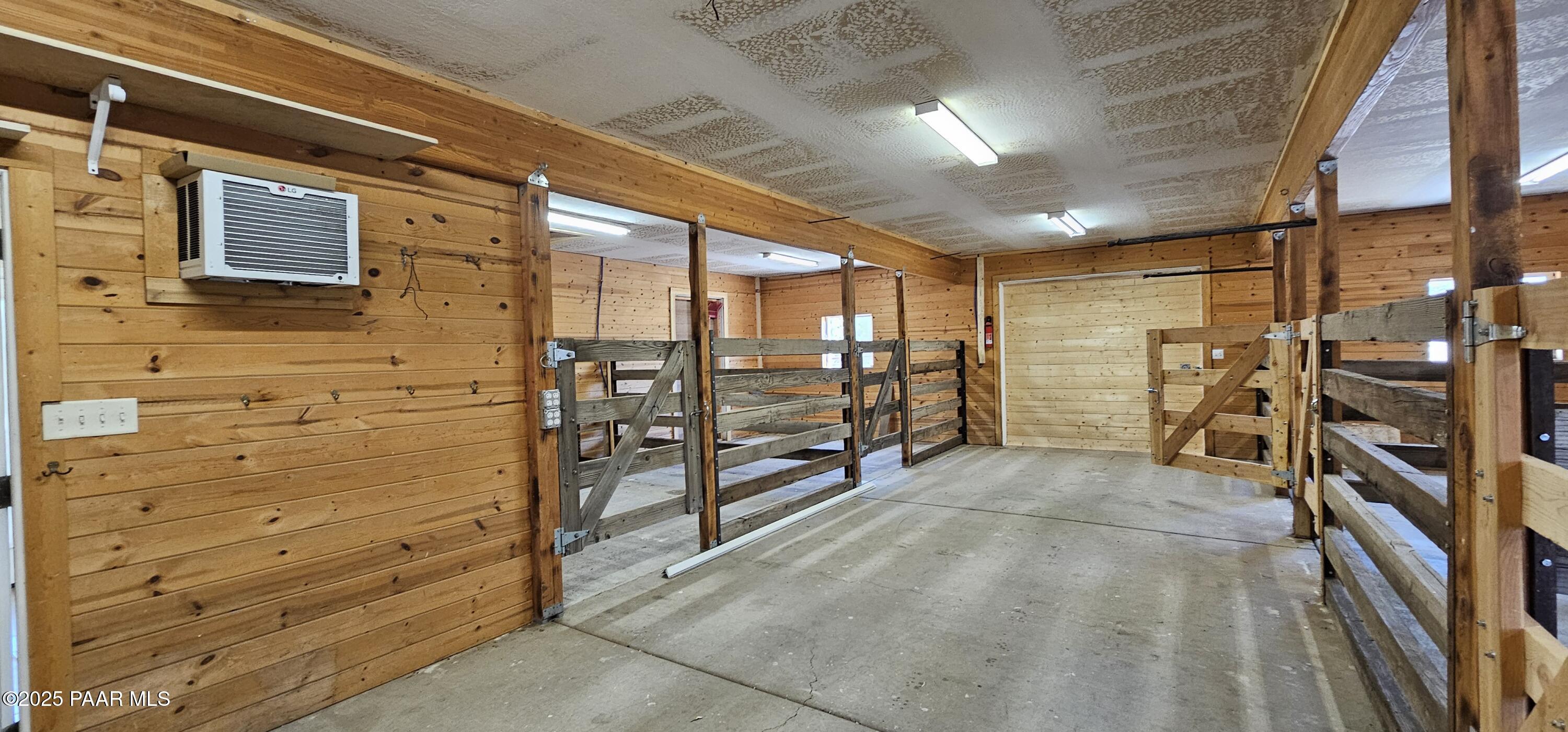 4860 West Stazenski Road Prescott, AZ 86305 - Photo 65 of 67 a view of walk in closet