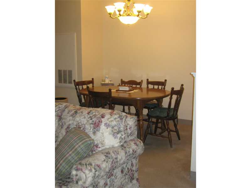 120 Mill Street, Unit 102 Woonsocket, RI 02895 - Photo 6 of 9 Dining Room.
