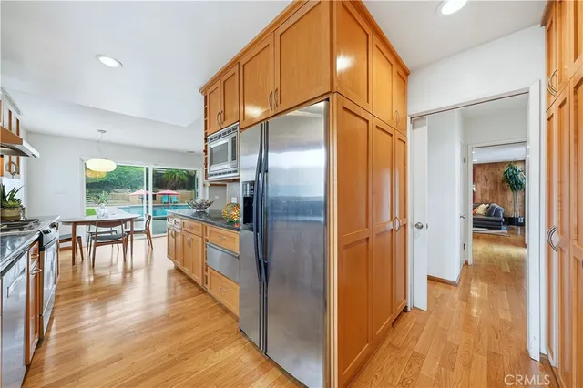 $2,285,000 | 267 Nieto Avenue, Long Beach, CA 90803