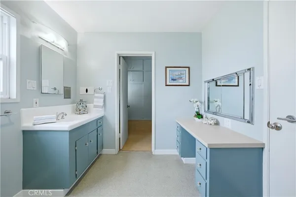 $2,185,000 | 267 Nieto Avenue, Long Beach, CA 90803