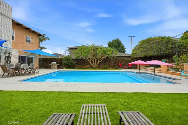 $2,185,000 | 267 Nieto Avenue, Long Beach, CA 90803