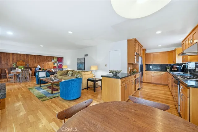 $2,399,000 | 267 Nieto Avenue, Long Beach, CA 90803