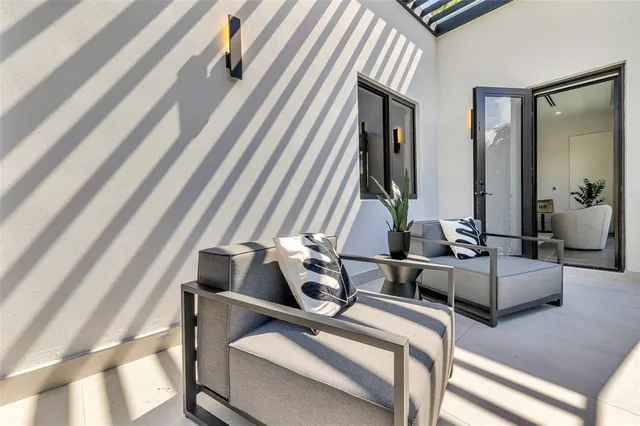 $29,995 | 727 Northeast 17th Way, Fort Lauderdale, FL 33304