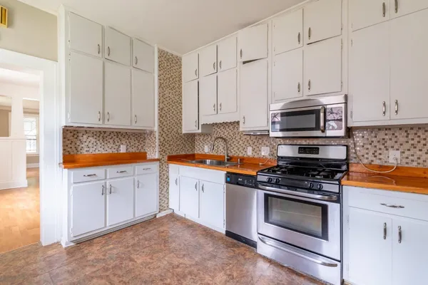 $1,495 | 2004 Walker Avenue, Memphis, TN 38104