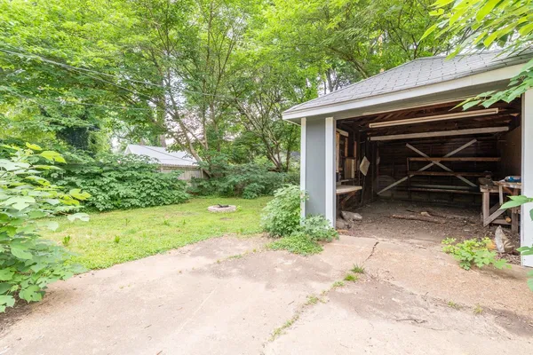 $1,495 | 2004 Walker Avenue, Memphis, TN 38104